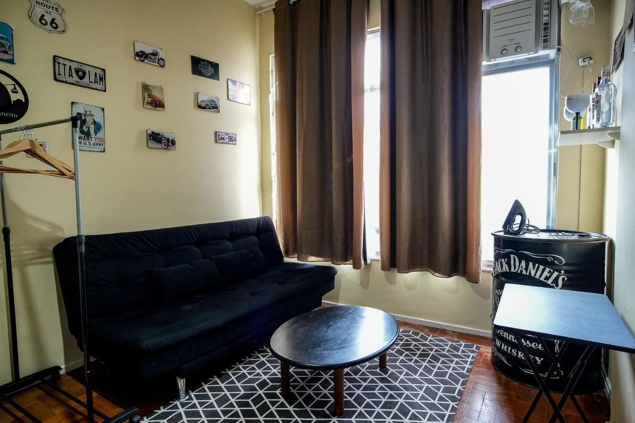 Apartamento Simples Na Quadra Da Praia De Copacabana * Río de Janeiro
